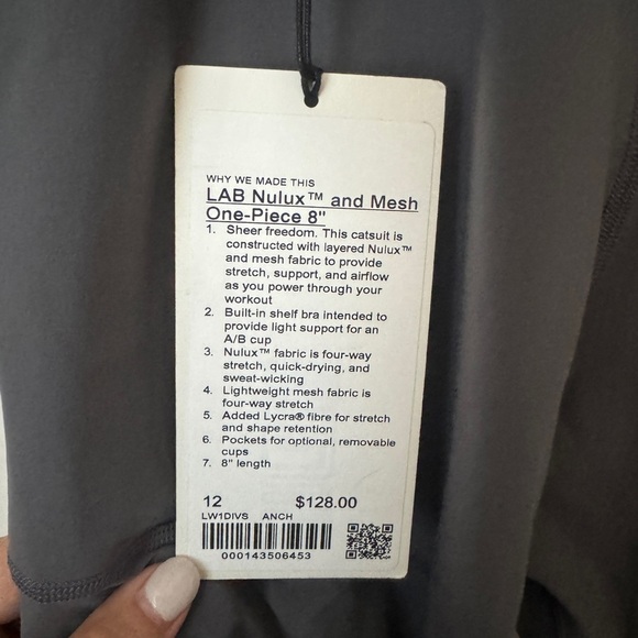 NWT Lululemon Lab Nulux and Mesh One-Piece 8" in ANCHOR - Picture 6 of 7
